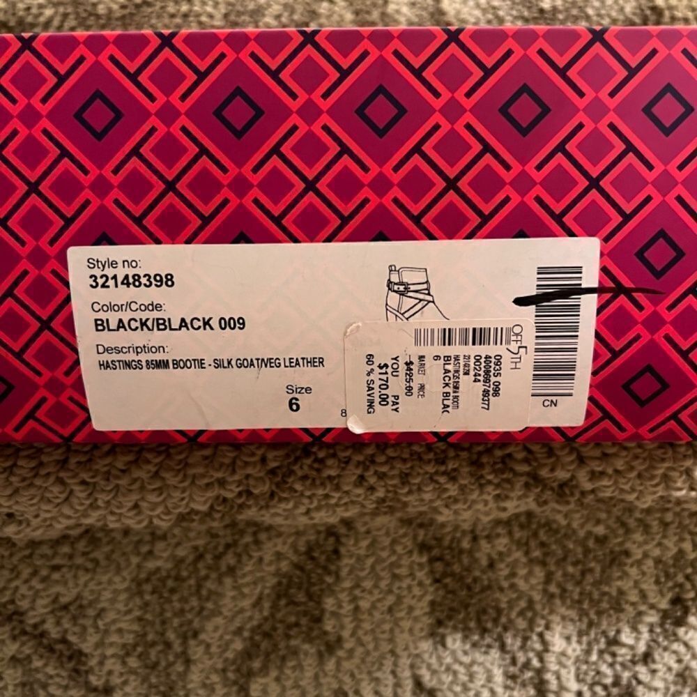 NEW Tory Burch Hastings 85mm Boots in Black Leather Size 6 Medium - Picture 10 of 10